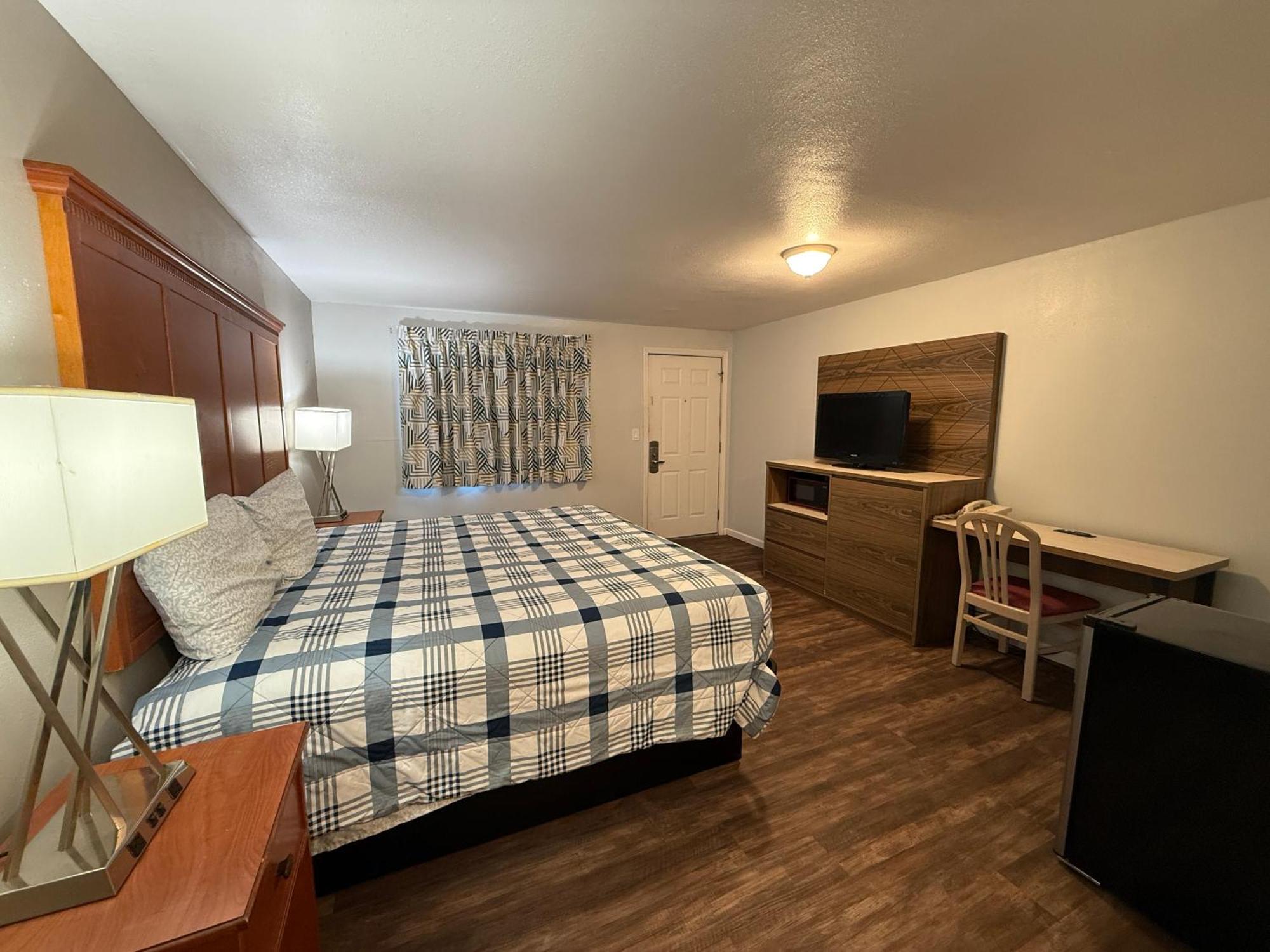 Budget Inn بيند المظهر الخارجي الصورة